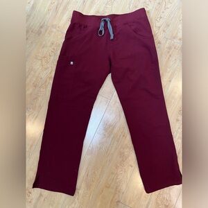 FIGS Kade Cargo Burgundy